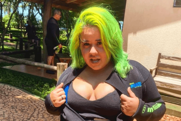 Atriz Ana Karolina Lannes , que foi a Ágata em Avenida Brasil, cresceu, se assumiu lésbica e tem beleza surpreendente - Foto Reprodução Atriz Ana Karolina Lannes , que foi a Ágata em Avenida Brasil, cresceu, se assumiu lésbica e tem beleza surpreendente - Foto Reprodução