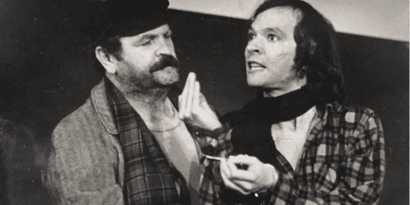 Wolf Maia na peça teatral "Mortos Sem Sepultura" de Jean Paul Sartre, com Antonio Petrin (Foto Reprodução/Instagram) Wolf Maia na peça teatral "Mortos Sem Sepultura" de Jean Paul Sartre, com Antonio Petrin (Foto Reprodução/Instagram)