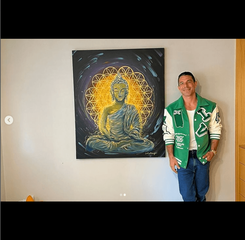 Marcus Buaiz mostra canto aonde tem um quadro de "Buda "meditando (Foto Reprodução/Instagram) Marcus Buaiz mostra canto aonde tem um quadro de "Buda "meditando (Foto Reprodução/Instagram)