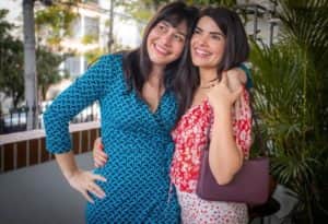 Em Travessia, Guida e Leonor cresceram unidas como unha e carne (Foto: Reprodução / Globo) Em Travessia, Guida e Leonor cresceram unidas como unha e carne (Foto: Reprodução / Globo)