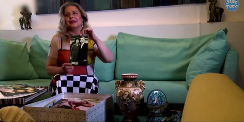 Vera Fischer com uma decoração clássica e colorida em sua casa (Reprodução: Youtube) Vera Fischer com uma decoração clássica e colorida em sua casa (Reprodução: Youtube)