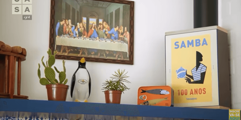Decoração vintage com elementos que remetem a sua verdadeira paixão; O samba (Foto Reprodução/Youtube) Decoração vintage com elementos que remetem a sua verdadeira paixão; O samba (Foto Reprodução/Youtube)