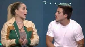 A Fazenda 14: Deolane bate-boca com Thomaz durante programa ao vivo e é repreendida por Adriane Galisteu (Foto: Reprodução / PlayPlus) A Fazenda 14: Deolane bate-boca com Thomaz durante programa ao vivo e é repreendida por Adriane Galisteu (Foto: Reprodução / PlayPlus)