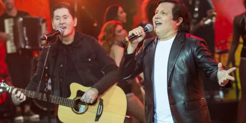 A dupla Gian e Giovani no palco do Faustão na Band - Foto: Reprodução A dupla Gian e Giovani no palco do Faustão na Band - Foto: Reprodução