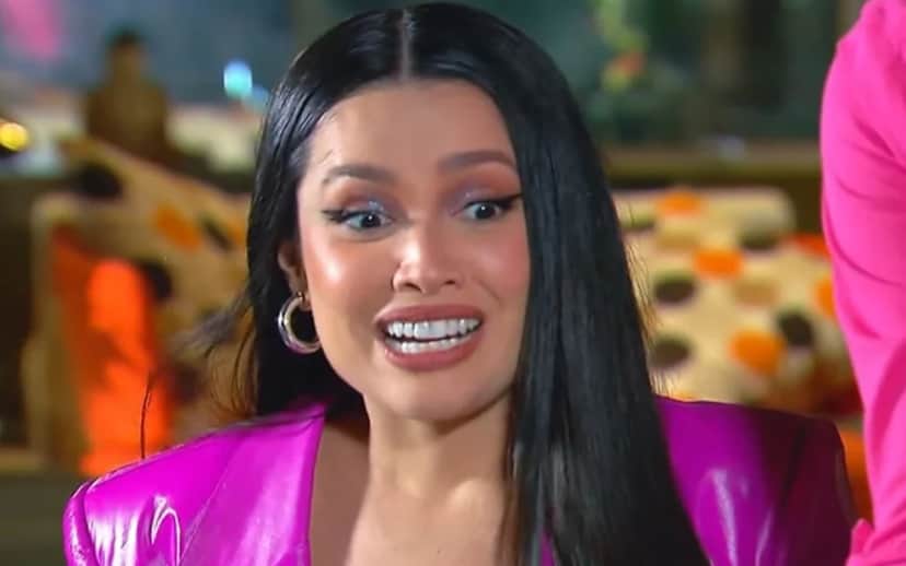 Juliette fez cara de nojo no SBT durante prato que comeu no programa de Eliana (Foto: Reprodução) Juliette fez cara de nojo no SBT durante prato que comeu no programa de Eliana (Foto: Reprodução)