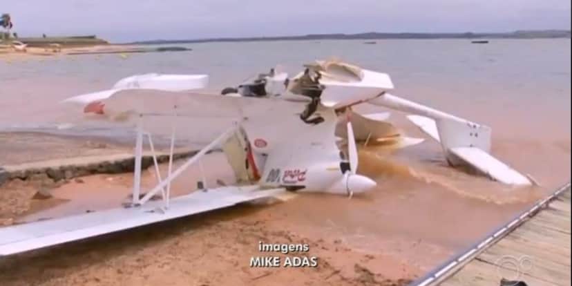 Destroços do avião onde a mãe de César Tralli estava - Foto: Reprodução Destroços do avião onde a mãe de César Tralli estava - Foto: Reprodução