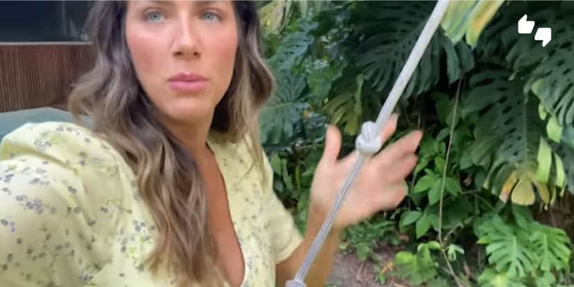 Giovanna Ewbank aproveitando o balanço de cipó e o verde ao redor da mansão (Reprodução: Youtube) Giovanna Ewbank aproveitando o balanço de cipó e o verde ao redor da mansão (Reprodução: Youtube)