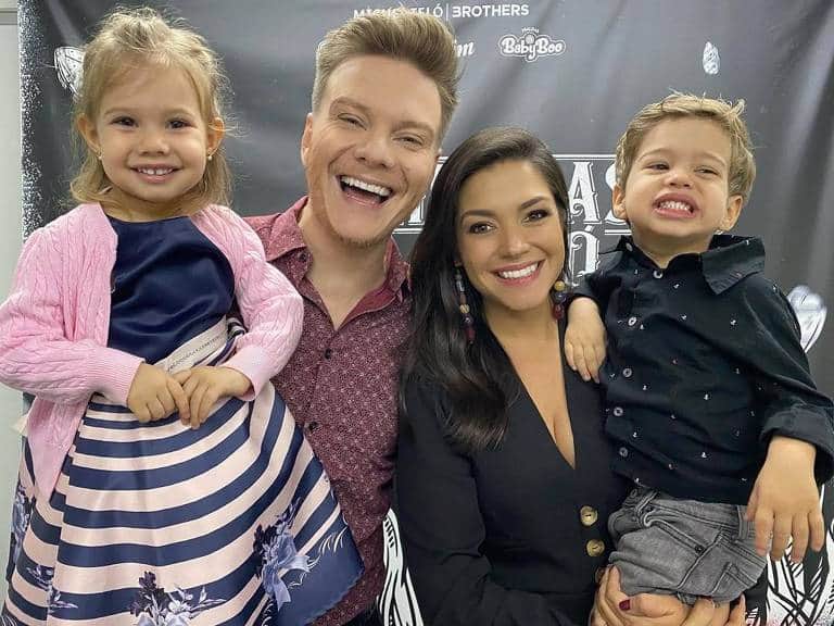 Thaís Fersoza, Michel Teló e os filhos Melinda e Teodoro - Foto Reprodução Thaís Fersoza, Michel Teló e os filhos Melinda e Teodoro - Foto Reprodução