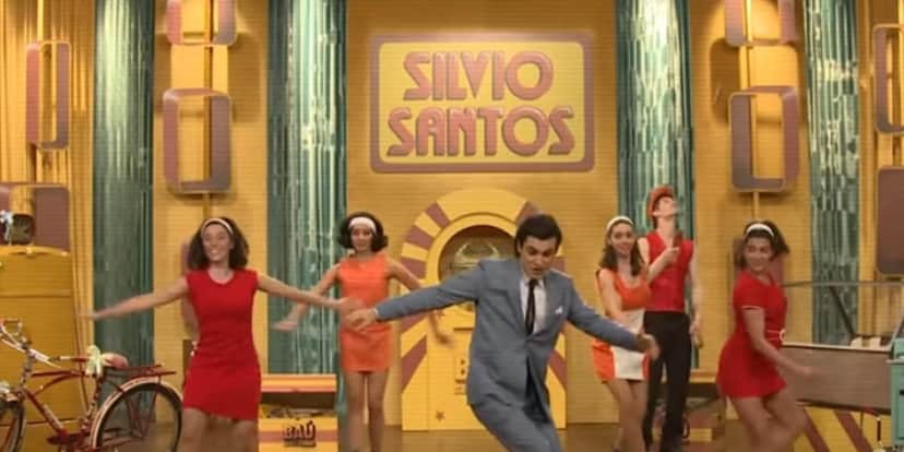 'O Rei da TV' estreia na próxima quarta-feira (19) e surpreende a maneira que tratam Gugu Liberato (Reprodução: Youtube) 'O Rei da TV' estreia na próxima quarta-feira (19) e surpreende a maneira que tratam Gugu Liberato (Reprodução: Youtube)