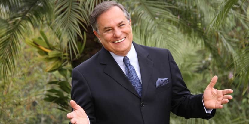 Exclusivo: Programa de Ronnie Von tem mal estar com cantora que é cortada; apresentador ficou chateado Exclusivo: Programa de Ronnie Von tem mal estar com cantora que é cortada; apresentador ficou chateado