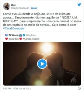 Web ficou em polvorosa com cena de beijo gay em Cara e Coragem (Foto: Reprodução / Twitter) Web ficou em polvorosa com cena de beijo gay em Cara e Coragem (Foto: Reprodução / Twitter)