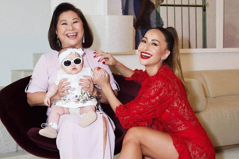 Dona Kika, mãe da apresentadora Sabrina Sato, anuncia chegada de mais um neto e leva o Brasil a loucura - Foto Reproduçõ Instagram