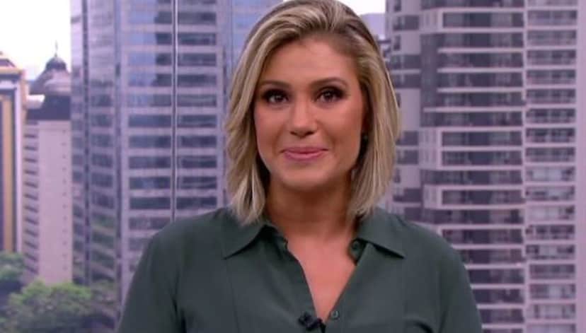 A ex-jornalista da Globo, Flávia Freire, foi considerada uma das mais lindas da emissora A ex-jornalista da Globo, Flávia Freire, foi considerada uma das mais lindas da emissora