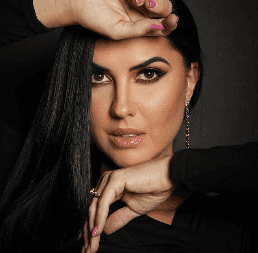 Graciele Lacerda, esposa do cantor sertanejo Zezé Di Camargo, fez grande desabafo nas redes sociais, falou sobre julgamentos e recebeu apoio dos seguidores - Foto Reprodução Instagram Graciele Lacerda, esposa do cantor sertanejo Zezé Di Camargo, fez grande desabafo nas redes sociais, falou sobre julgamentos e recebeu apoio dos seguidores - Foto Reprodução Instagram