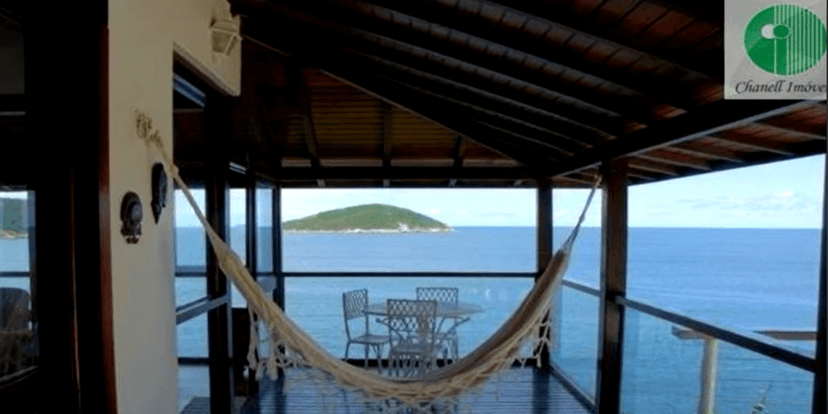Imagina poder descansar em uma rede com um linda vista dessas para o mar? pois é a propriedade também com essa área de convivência muito perfeita para relaxar ou até mesmo passar bons momentos com amigos( Foto Reprodução/Youtube) Imagina poder descansar em uma rede com um linda vista dessas para o mar? pois é a propriedade também com essa área de convivência muito perfeita para relaxar ou até mesmo passar bons momentos com amigos( Foto Reprodução/Youtube)