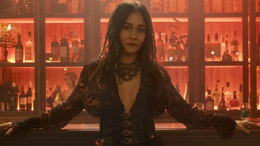 A atriz Alessandra Negrini em Cidade Invisível da Netflix; ela estáno ar em Travessia A atriz Alessandra Negrini em Cidade Invisível da Netflix; ela estáno ar em Travessia
