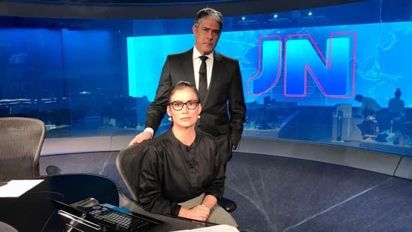 William Bonner e Renata Vasconcellos, abrem o jornal Nacional, da Globo, com notícia que mexeu com o Brasil e o mundo - Foto Reprodução William Bonner e Renata Vasconcellos, abrem o jornal Nacional, da Globo, com notícia que mexeu com o Brasil e o mundo - Foto Reprodução