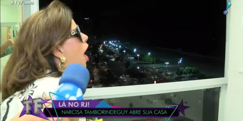 A casa de Narcisa tem uma bela vista para a orla de Copacabana (Reprodução: RedeTV!) A casa de Narcisa tem uma bela vista para a orla de Copacabana (Reprodução: RedeTV!)
