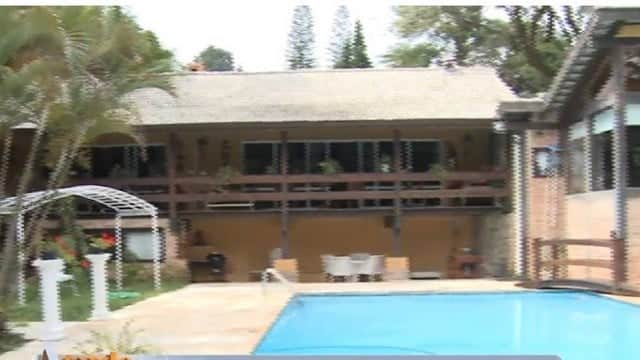 Piscina (Foto: Reprodução) Piscina (Foto: Reprodução)