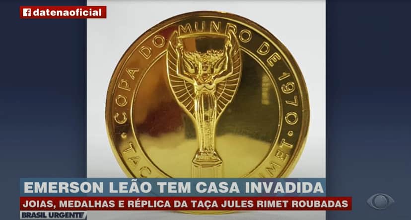 Emerson Leão teve vários pertences roubados, como joias e medalhas históricas, revelou Datena (Foto: Reprodução / Band) Emerson Leão teve vários pertences roubados, como joias e medalhas históricas, revelou Datena (Foto: Reprodução / Band)