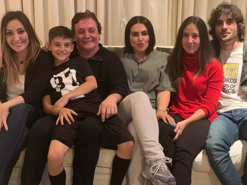 Fábio Jr. em rara publicação ao lado de seus cinco filhos (Foto: Reprodução/ Instagram) Fábio Jr. em rara publicação ao lado de seus cinco filhos (Foto: Reprodução/ Instagram)
