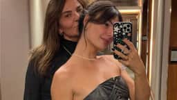 Mãe de Isis Valverde surge ao lado da atriz e beleza impressionante ofusca a filha: ‘Linda’