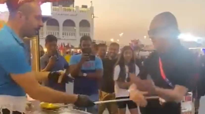 Momento que Galvão é tirado do sério em brincadeira diante de muitos turistas no Catar (Reprodução/ TikTok) Momento que Galvão é tirado do sério em brincadeira diante de muitos turistas no Catar (Reprodução/ TikTok)