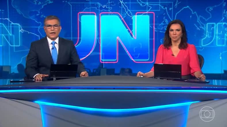 Hélter Duarte e Ana Paula Araújo comandaram o Jornal Nacional (Foto: Reprodução) Hélter Duarte e Ana Paula Araújo comandaram o Jornal Nacional (Foto: Reprodução)