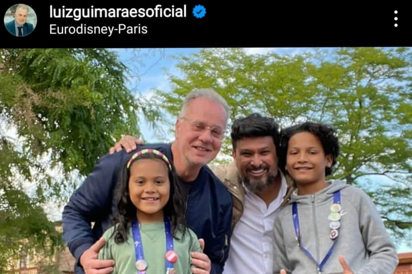 O ator da Globo com sua família nas redes sociai O ator da Globo com sua família nas redes sociai