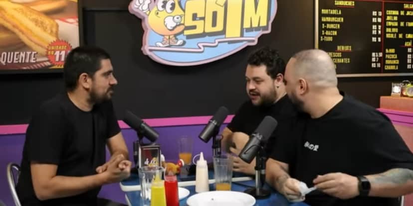 Marcelo Adnet contou que foi passar noite em claro com Galvão Bueno (Reprodução: Youtube) Marcelo Adnet contou que foi passar noite em claro com Galvão Bueno (Reprodução: Youtube)