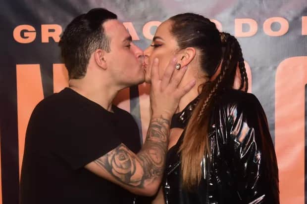 Discreta e recatada, Sílvia Abravanel, filha de Sílvio Santos, abriu o coração e deu detalhes sobre seu relacionamento - Foto Reprodução Discreta e recatada, Sílvia Abravanel, filha de Sílvio Santos, abriu o coração e deu detalhes sobre seu relacionamento - Foto Reprodução