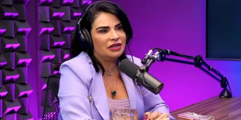 Solange Gomes em entrevista ao podcast 'Papagaio Falante' - Foto: Reprodução Solange Gomes em entrevista ao podcast 'Papagaio Falante' - Foto: Reprodução