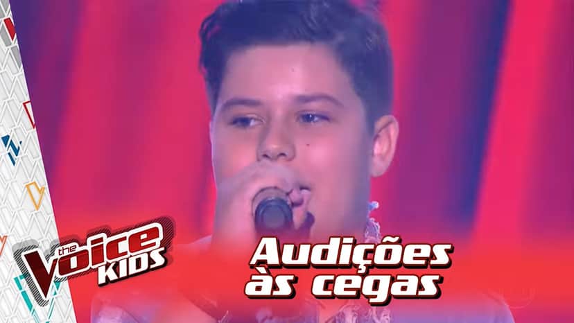 Tuca Almeida em sua participação no The Voice Kids, em 2018 Tuca Almeida em sua participação no The Voice Kids, em 2018