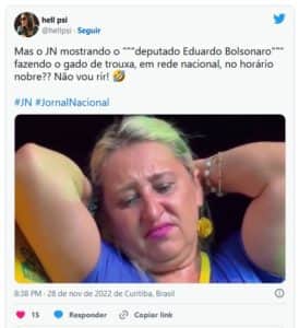 Internautas detonaram filho de Bolsonaro na Copa e evidenciaram provocação da Globo (Foto: Reprodução / Twitter) Internautas detonaram filho de Bolsonaro na Copa e evidenciaram provocação da Globo (Foto: Reprodução / Twitter)