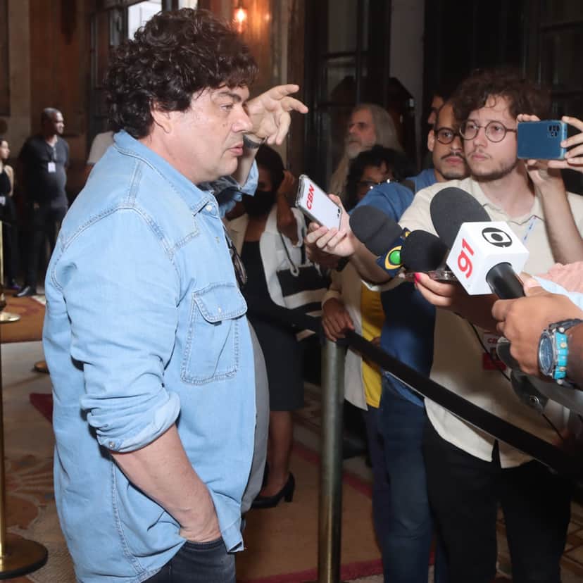 Famosos e amigos se reúnem no Theatro Municipal do Rio de Janeiro, para cerimônia de velório do ator Pedro Paulo Rangel, que faleceu aos 74 anos - Foto Reprodução Famosos e amigos se reúnem no Theatro Municipal do Rio de Janeiro, para cerimônia de velório do ator Pedro Paulo Rangel, que faleceu aos 74 anos - Foto Reprodução