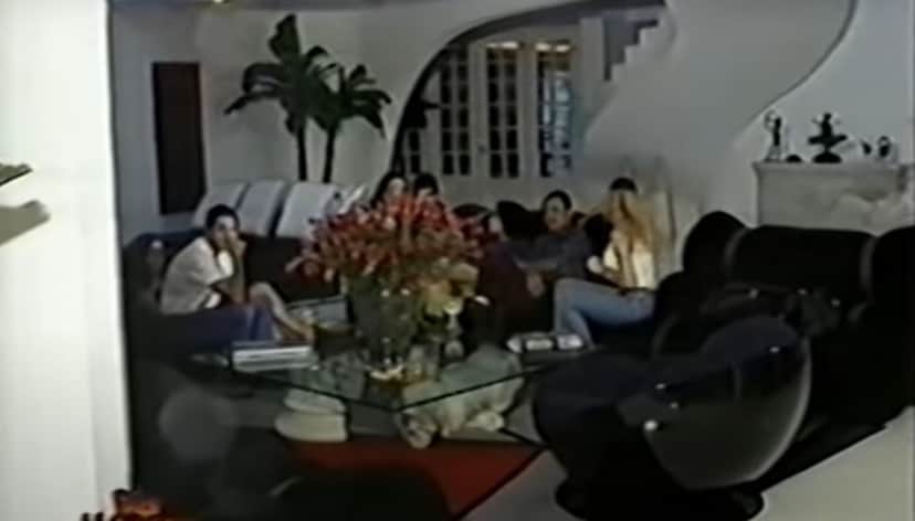 Sala enorme da casa de Xuxa (Foto: Reprodução/YouTube) Sala enorme da casa de Xuxa (Foto: Reprodução/YouTube)