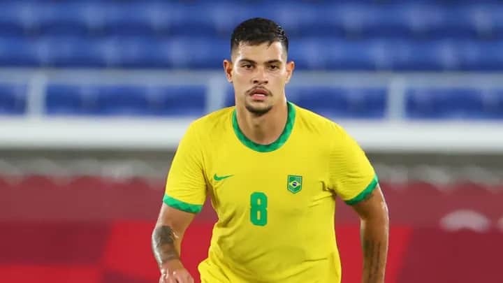 Bruno Guimarães, da seleção brasileira (Foto: Reprodução) Bruno Guimarães, da seleção brasileira (Foto: Reprodução)