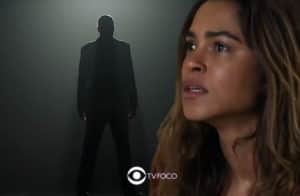Travessia – Novo personagem entra para desenterrar o passado macabro de Brisa (Foto: Reprodução / Globo / Montagem TV Foco) Travessia – Novo personagem entra para desenterrar o passado macabro de Brisa (Foto: Reprodução / Globo / Montagem TV Foco)