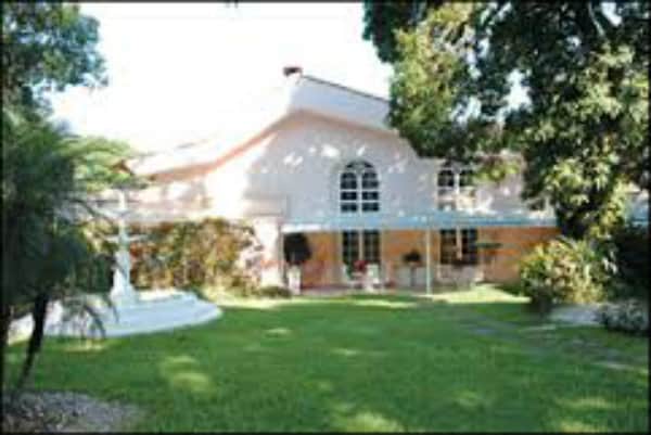 Casa Rosa da apresentadora (Foto: Reprodução) Casa Rosa da apresentadora (Foto: Reprodução)
