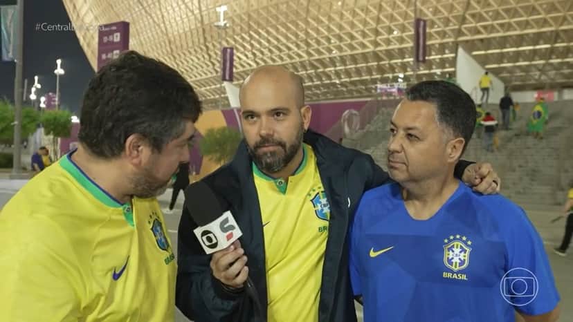 Segundo Jojo Todynho, o repórter Lucas Gutierrez trouxe má sorte ao Brasil (Foto: Reprodução / TV Globo) Segundo Jojo Todynho, o repórter Lucas Gutierrez trouxe má sorte ao Brasil (Foto: Reprodução / TV Globo)
