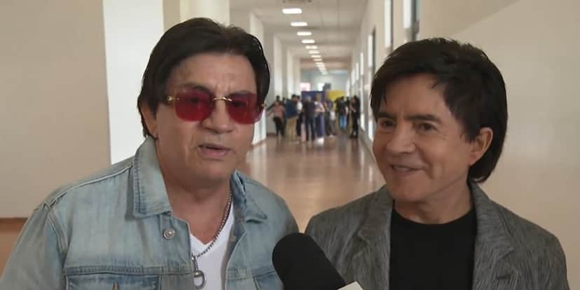 Chitãozinho e Xororó divulgaram a nova série, protagonizada por Rodrigo e Felipe Simas, no Jornal Nacional (Foto: Reprodução / TV Globo) Chitãozinho e Xororó divulgaram a nova série, protagonizada por Rodrigo e Felipe Simas, no Jornal Nacional (Foto: Reprodução / TV Globo)