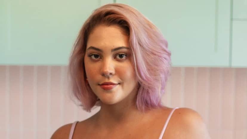 Famosa causa na Farofa da Gkay, pega filho de Valeska Popozuda, e admite que já tinha ficado com a mãe dele antes - Foto Reprodução Famosa causa na Farofa da Gkay, pega filho de Valeska Popozuda, e admite que já tinha ficado com a mãe dele antes - Foto Reprodução
