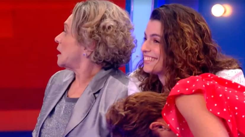 Fafy Siqueira e Fernanda Lorenzoni no Caldeirão de Marcos Mion durante o quadro 'Tem ou Não Tem' Fafy Siqueira e Fernanda Lorenzoni no Caldeirão de Marcos Mion durante o quadro 'Tem ou Não Tem'