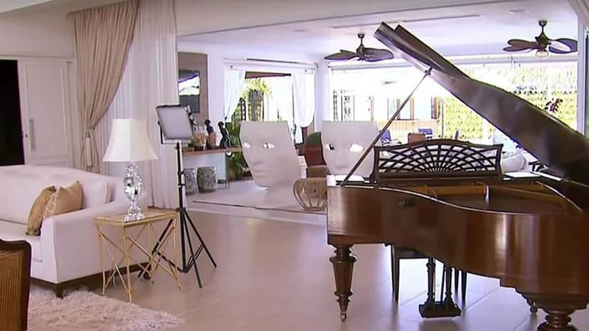 Sala de estar da mansão de Bruno (Foto: Reprodução) Sala de estar da mansão de Bruno (Foto: Reprodução)