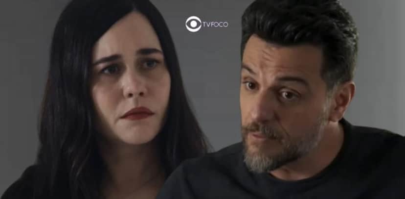 Bomba em Travessia - Guida se vinga de Moretti e chama à polícia: "Invadiu a minha casa" (Foto: Reprodução / Globo / Montagem TV Foco) Bomba em Travessia - Guida se vinga de Moretti e chama à polícia: "Invadiu a minha casa" (Foto: Reprodução / Globo / Montagem TV Foco)