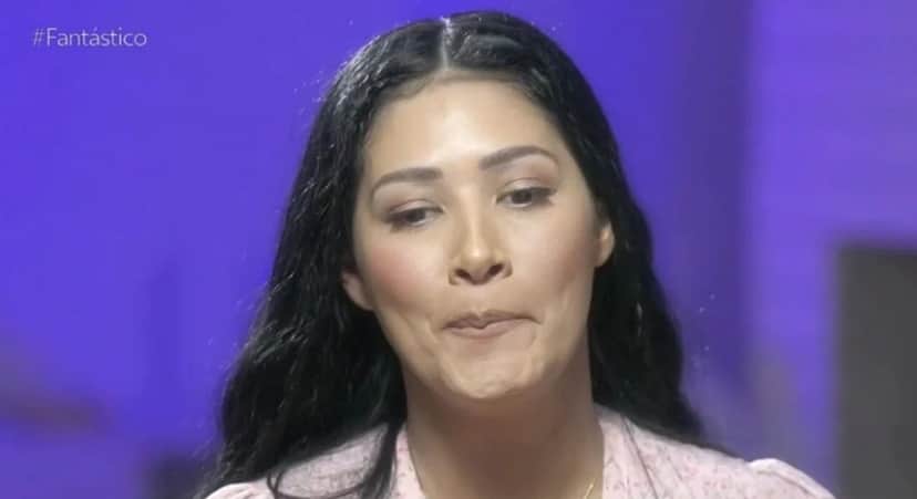 Simaria Mendes, na época do rompimento, deu entrevista ao Fantástico Simaria Mendes, na época do rompimento, deu entrevista ao Fantástico