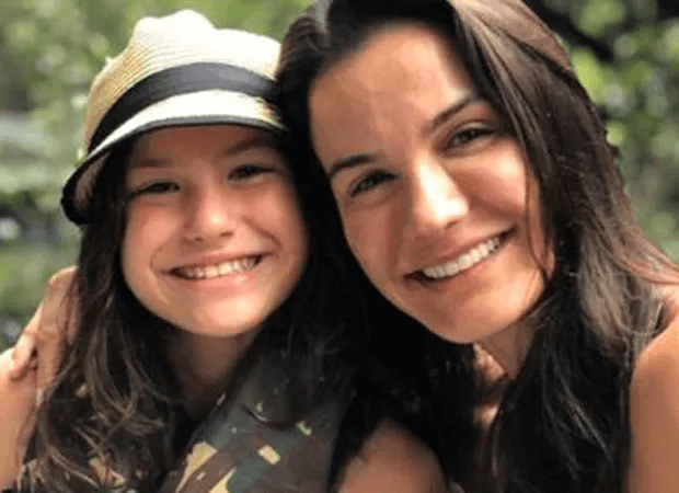 Sofia e a madrasta, Kyra Gracie (Foto: Reprodução) Sofia e a madrasta, Kyra Gracie (Foto: Reprodução)