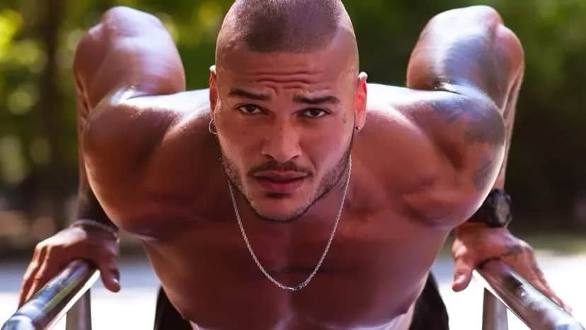 Famoso modelo foi encontrado morto com saco plástico na cabeça; namorado é o principal suspeito (Foto: Reprodução) Famoso modelo foi encontrado morto com saco plástico na cabeça; namorado é o principal suspeito (Foto: Reprodução)