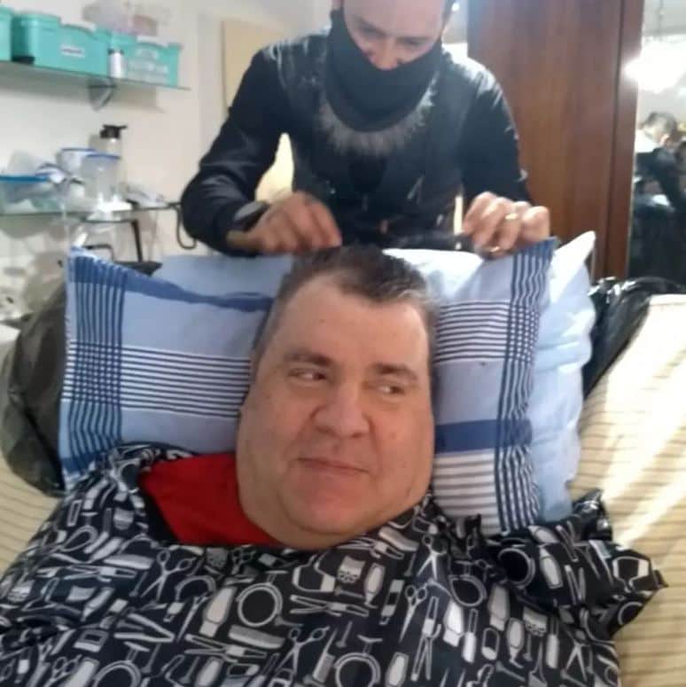 Se surpreenda ao ver, Gerson Brenner, o Jorginho de Corpo Dourado, hoje, aos 63, após ter tomado um tiro na cabeça - Foto Reprodução Se surpreenda ao ver, Gerson Brenner, o Jorginho de Corpo Dourado, hoje, aos 63, após ter tomado um tiro na cabeça - Foto Reprodução