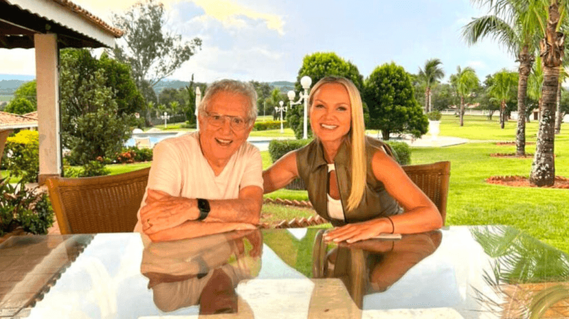 Carlos Alberto ao lado de Eliana (Foto: Divulgação) Carlos Alberto ao lado de Eliana (Foto: Divulgação)